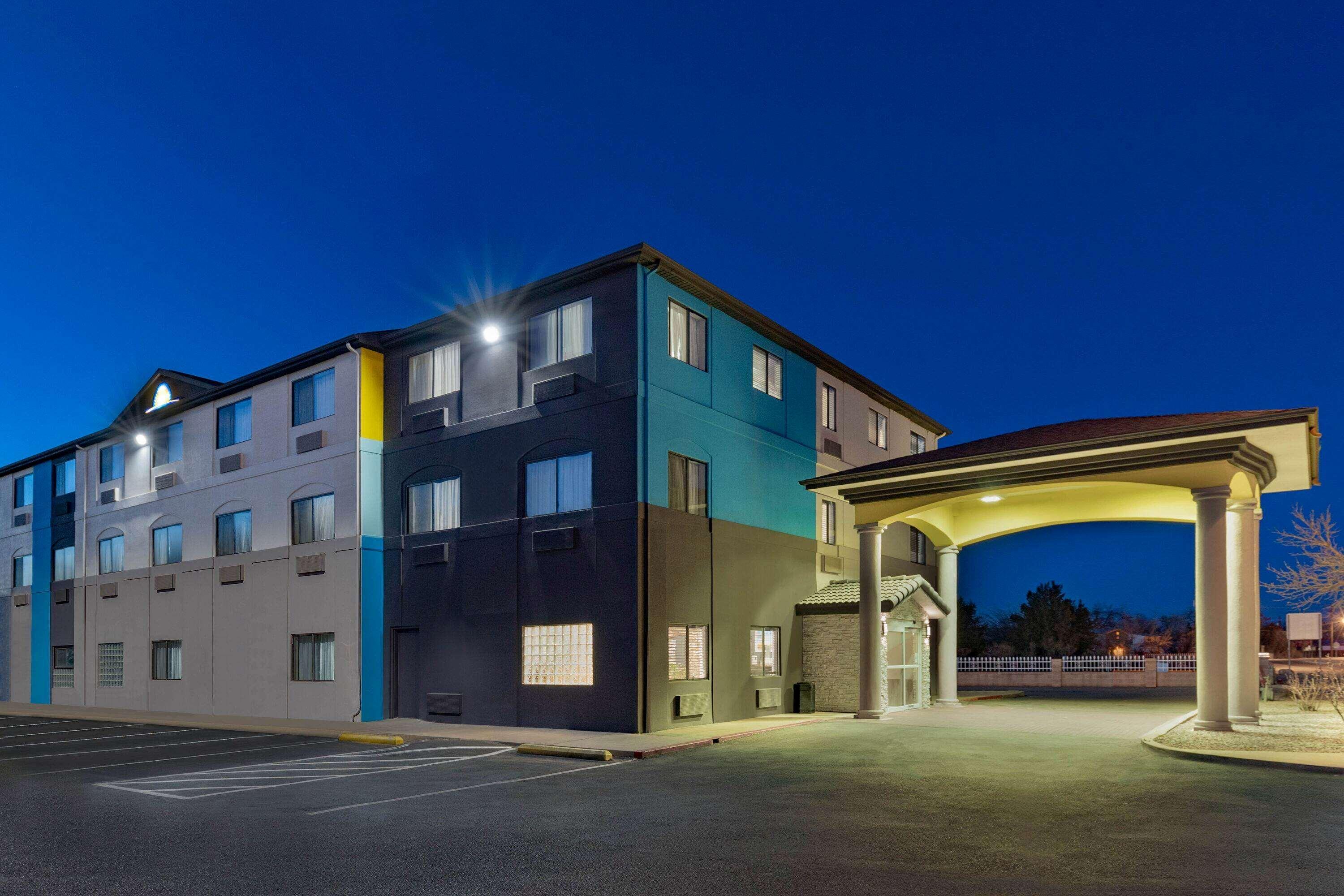 Days Inn By Wyndham Bernalillo Buitenkant foto